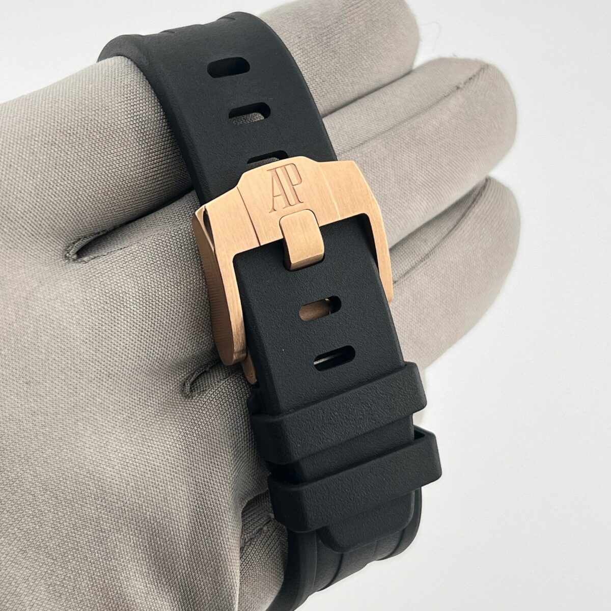 Audemars Piguet Royal Oak Offshore Chronograph Rose Gold Black Dial Replica