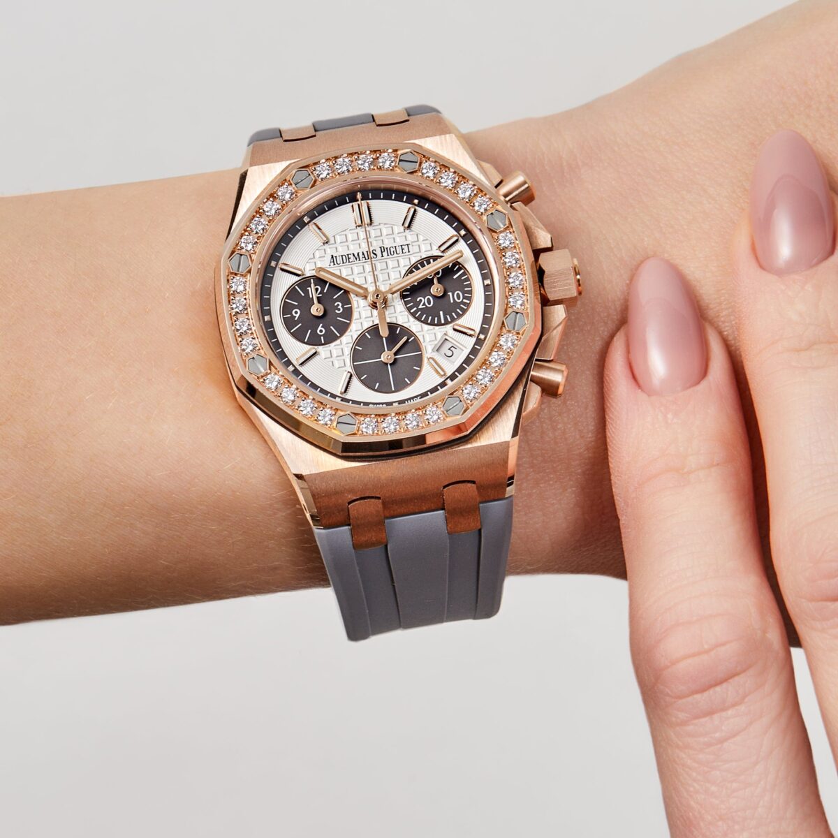 Audemars Piguet Royal Oak Offshore Ladies Rose Gold Diamond Bezel Silver Dial Replica