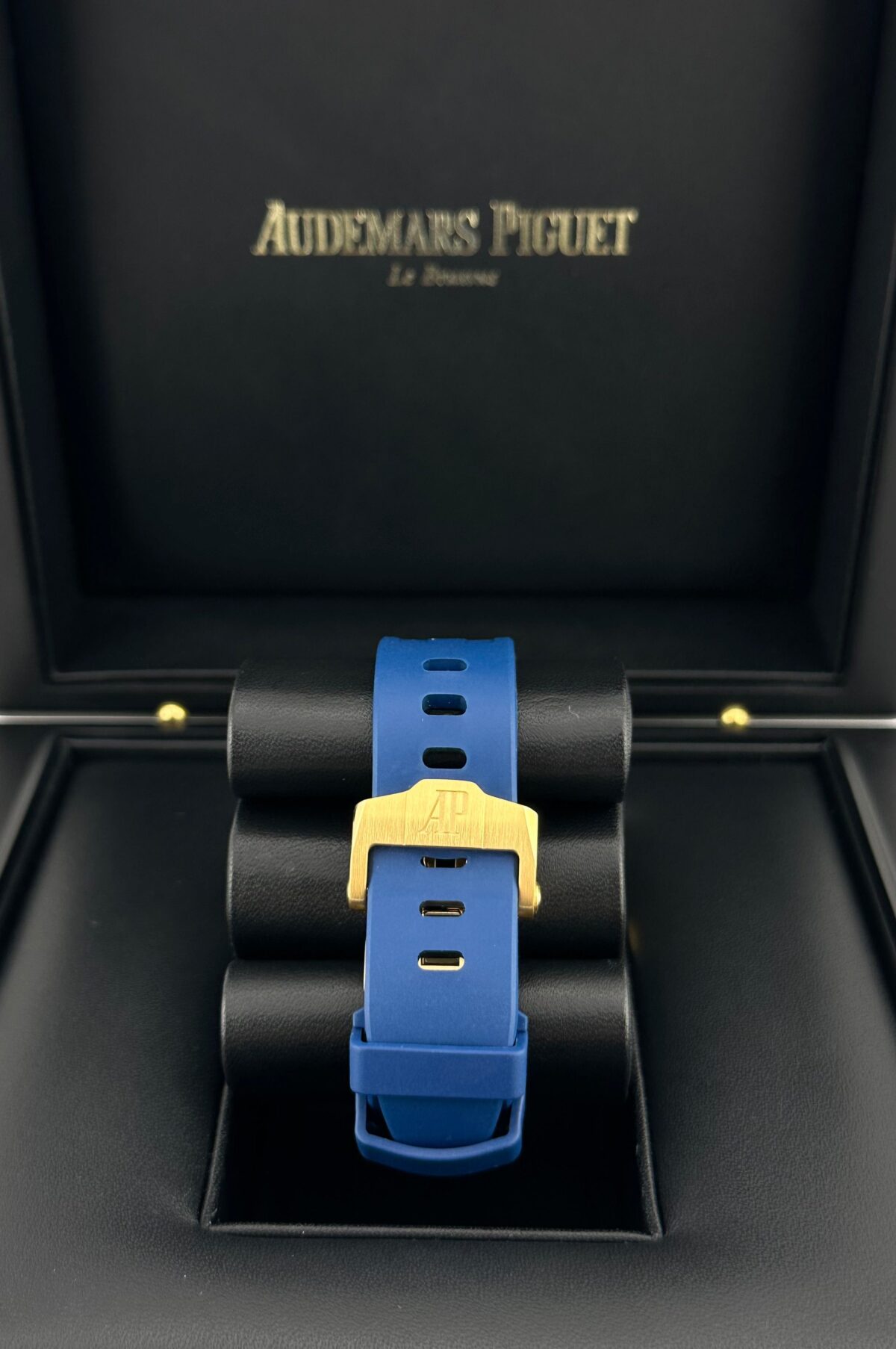 Audemars Piguet Royal Oak Offshore Yellow Gold Sapphire Dial Replica