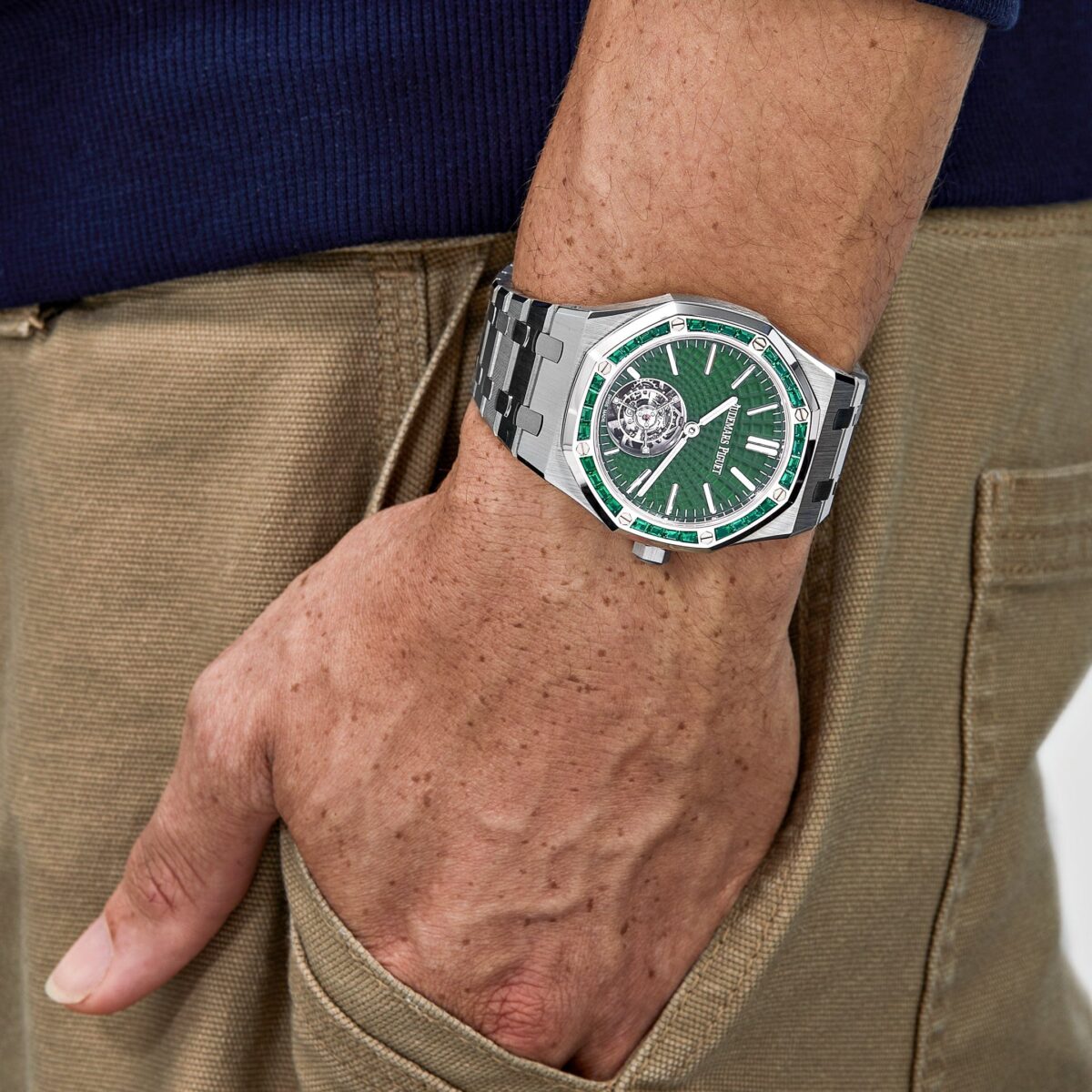 Audemars Piguet Royal Oak Selfwinding Flying Tourbillon Titanium White Gold Emerald Bezel Limited Edition Replica