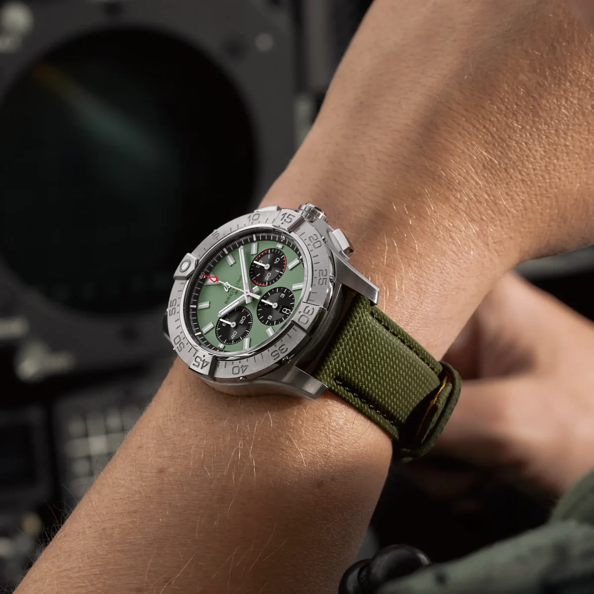 Avenger B01 Chronograph 44 Replica