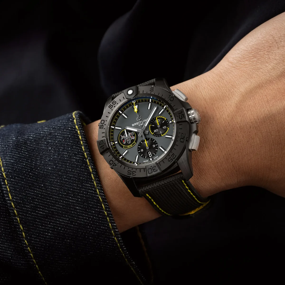 Avenger Chronograph 44 Night Mission Bloodhounds Replica