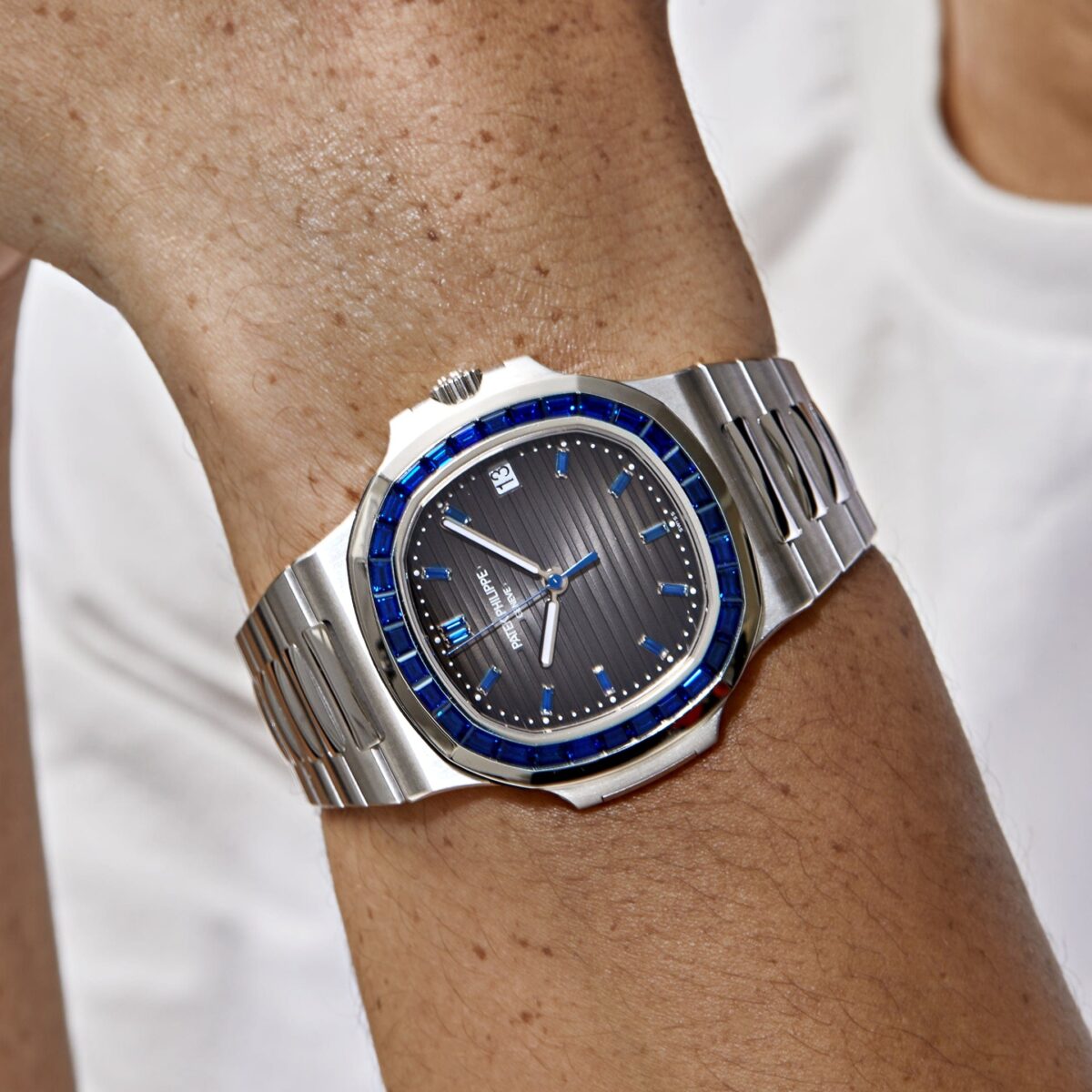 Patek Philippe Nautilus Platinum Blue Sapphire Replica