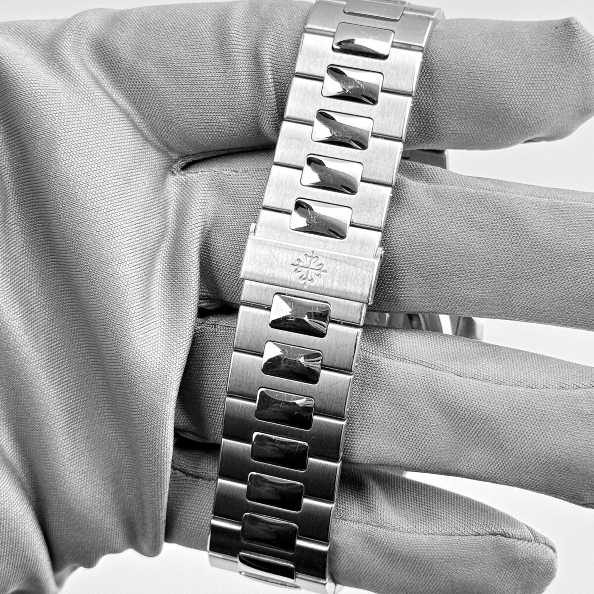 Patek Philippe Nautilus Platinum White Dial Ruby Bezel Replica
