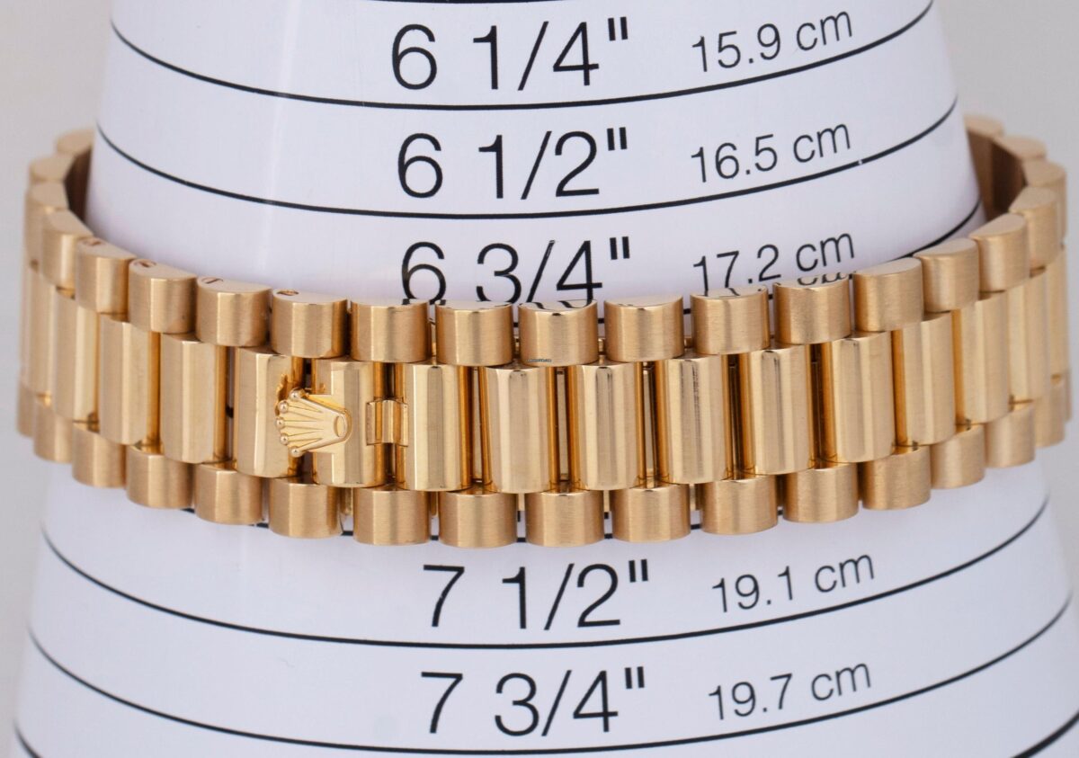 Rolex Day-Date President 40mm Silver Roman 18K Gold Watch Replica
