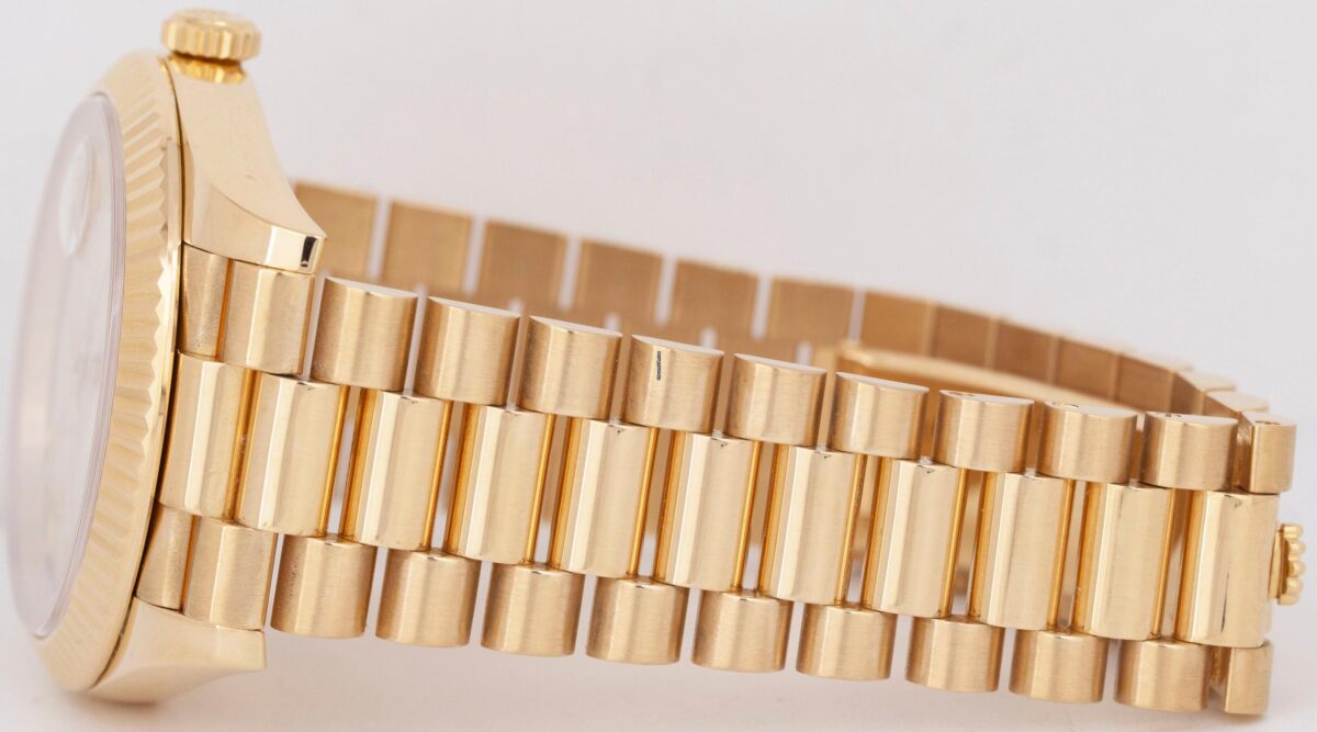 Rolex Day-Date President 40mm Silver Roman 18K Gold Watch Replica