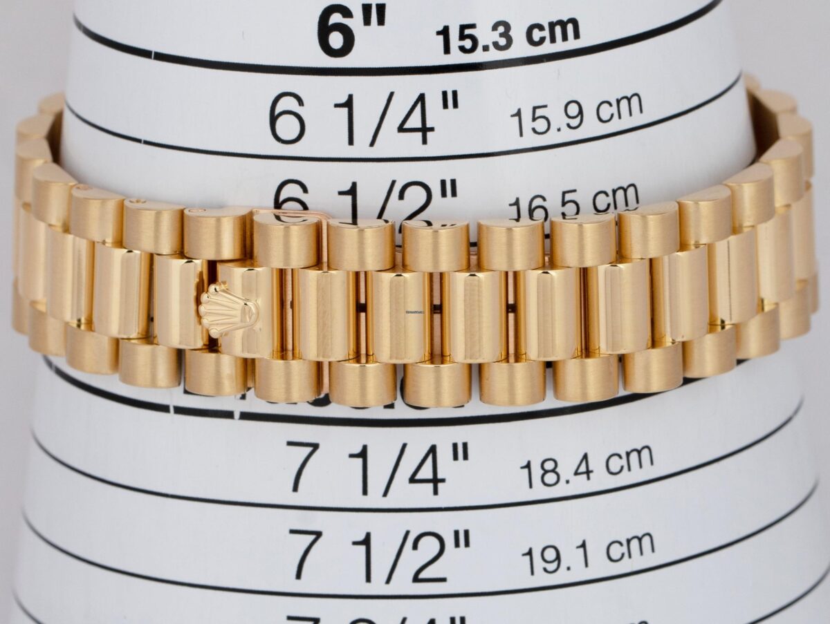 Rolex Day-Date President White Roman 18K Yellow Gold 36mm Watch Replica